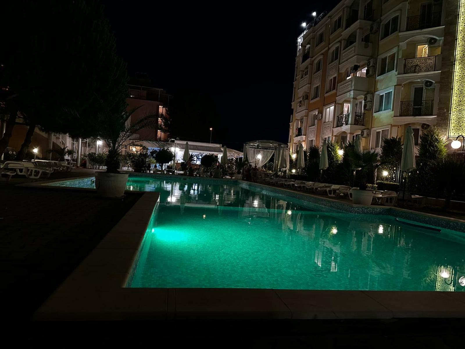 Vanilla Garden Apartments Pantai Sunny Bagian luar foto