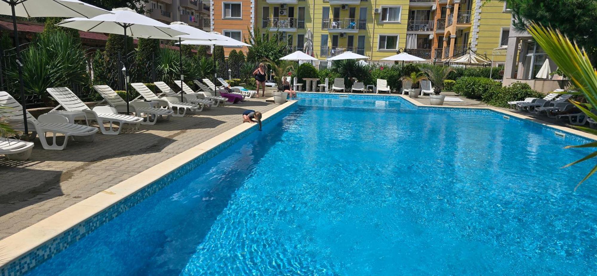 Vanilla Garden Apartments Pantai Sunny Bagian luar foto