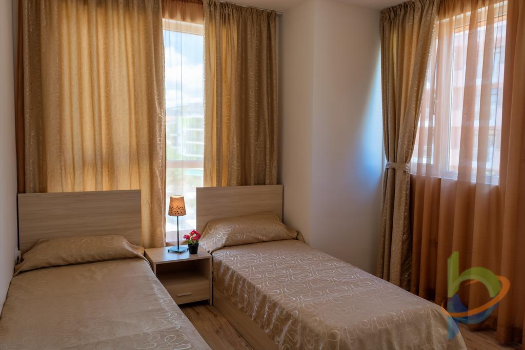 Vanilla Garden Apartments Pantai Sunny Bagian luar foto