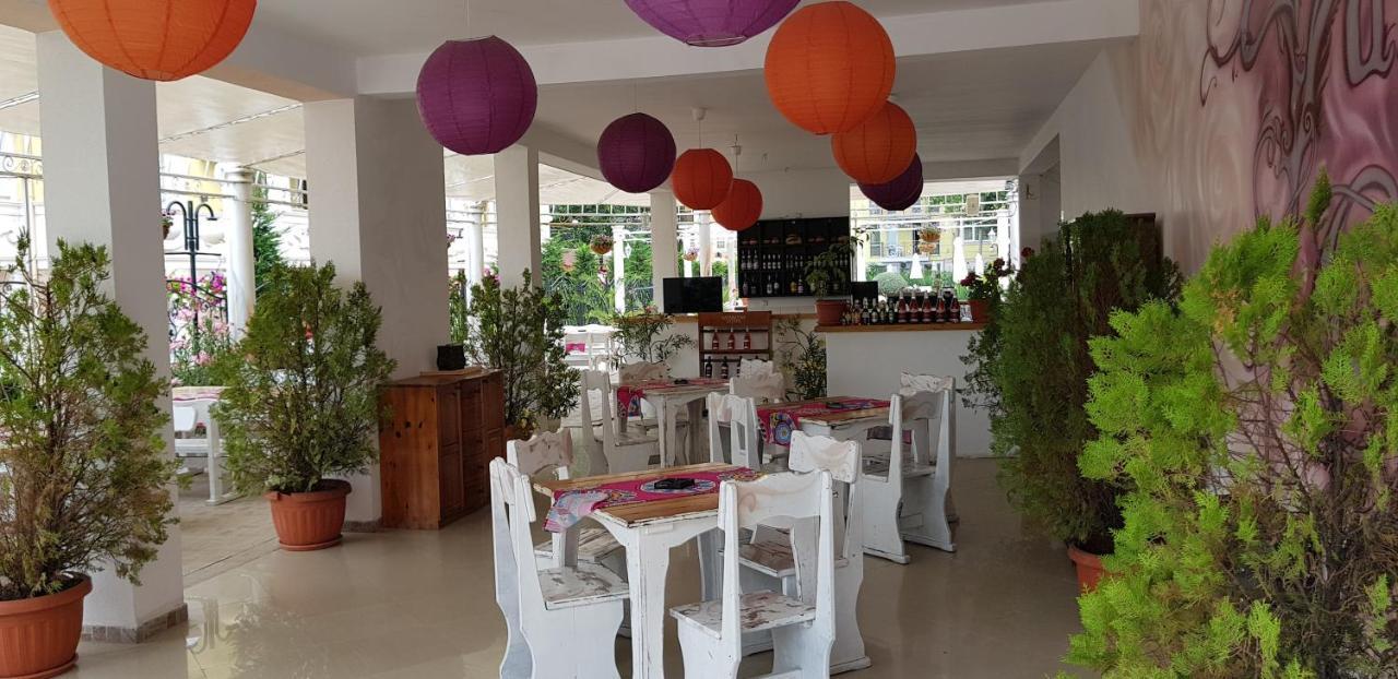 Vanilla Garden Apartments Pantai Sunny Bagian luar foto