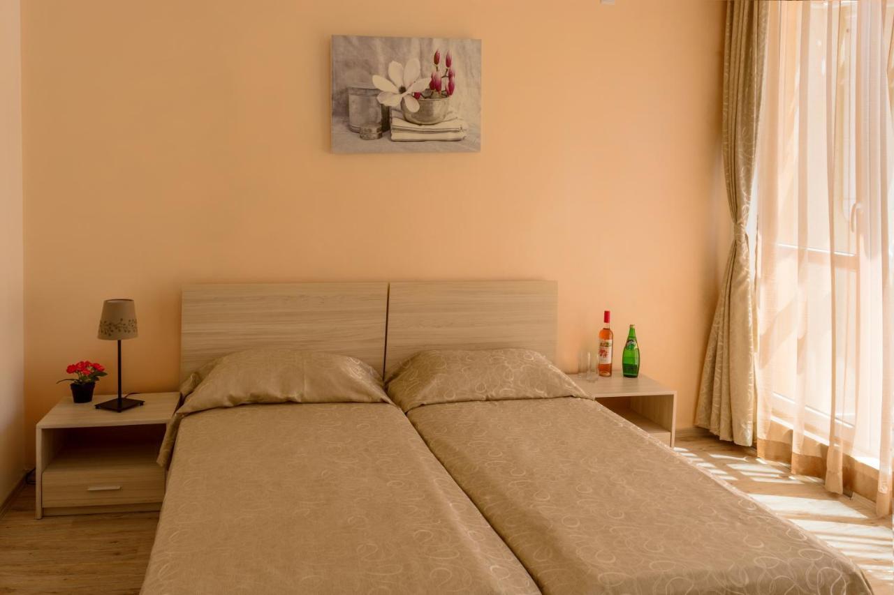 Vanilla Garden Apartments Pantai Sunny Bagian luar foto