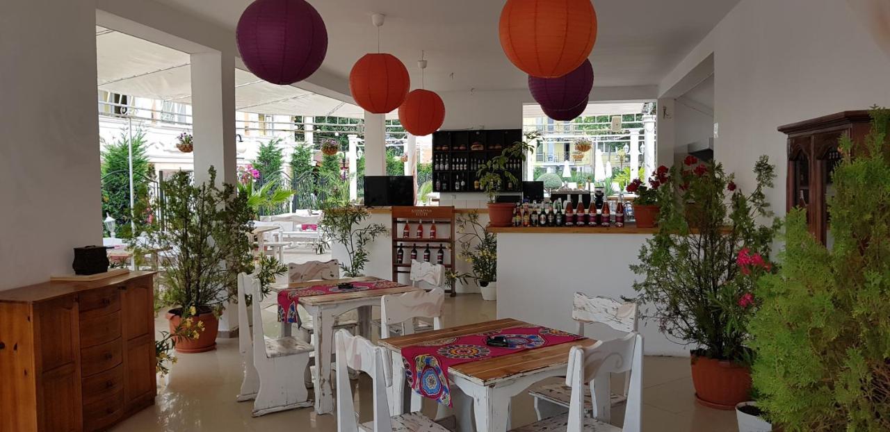 Vanilla Garden Apartments Pantai Sunny Bagian luar foto