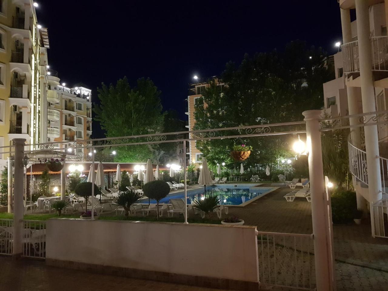 Vanilla Garden Apartments Pantai Sunny Bagian luar foto